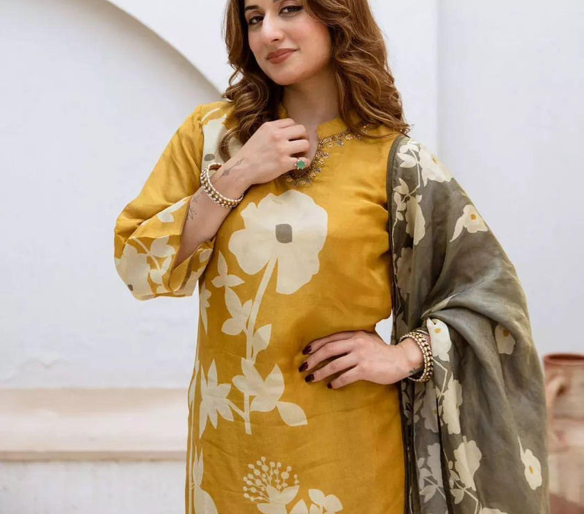 TRENTING KURTI