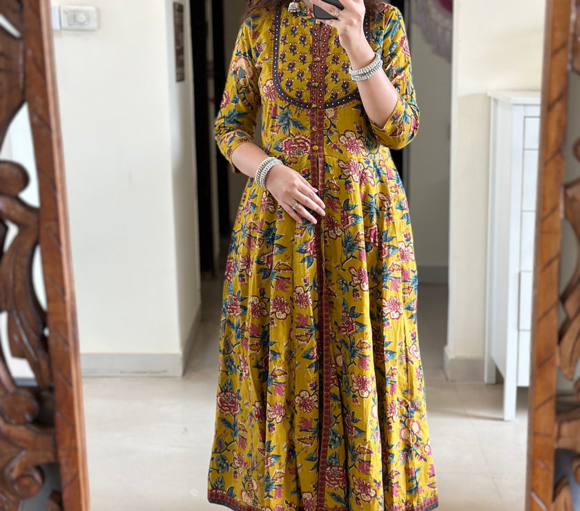 Teaditional Anarkali Kurta set