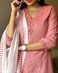 Pinki khadi line