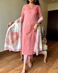 Pinki khadi line