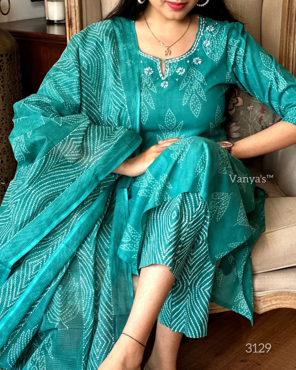 Teal Blue Bandhni Dupatta Set